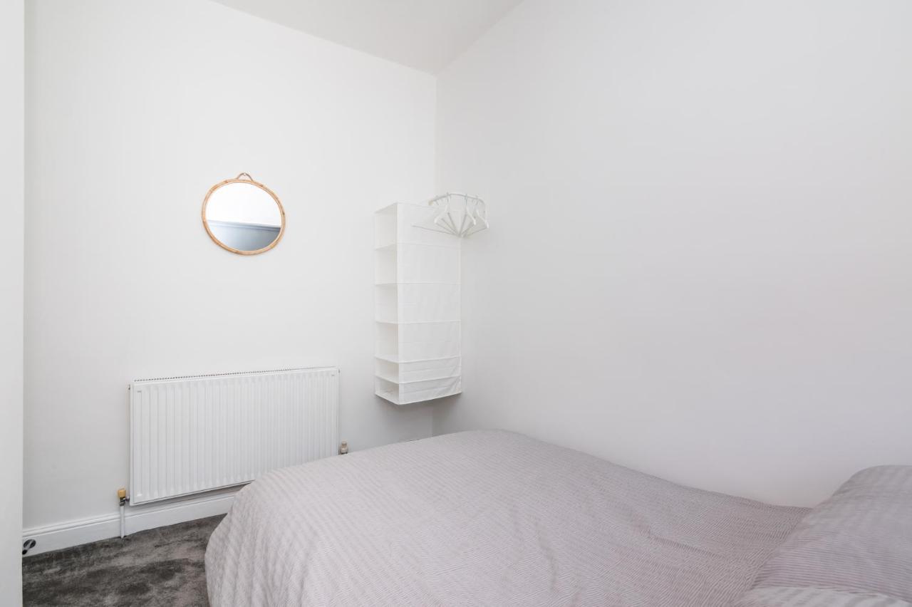 Stylish, Centrally Located Terrace - Pass The Key York Exteriér fotografie