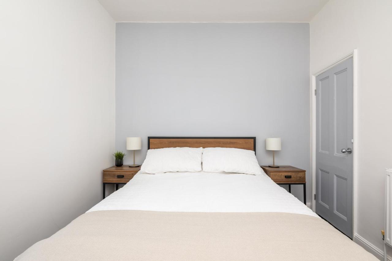 Stylish, Centrally Located Terrace - Pass The Key York Exteriér fotografie